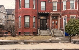 43 MORELAND ST