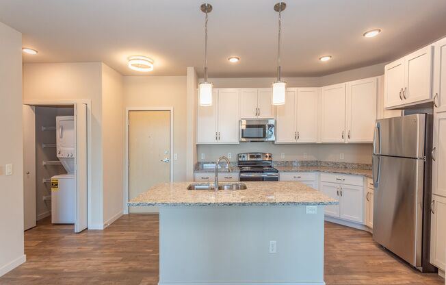 2 beds, 2 baths, 1,087 sqft, $2,175, Unit 104-324