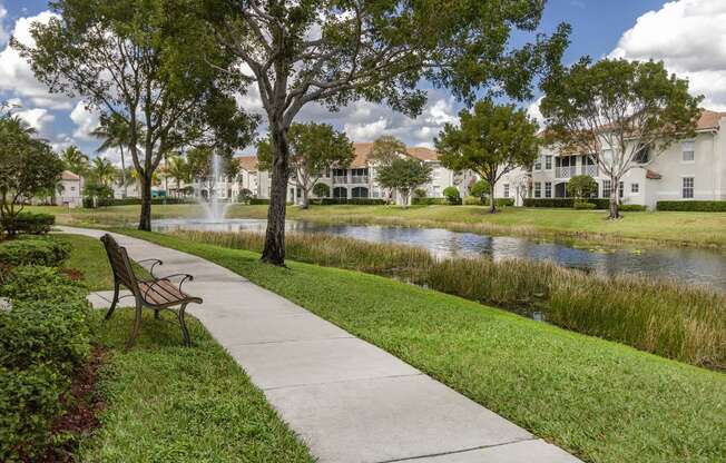 Hamptons on Heron Bay fountain