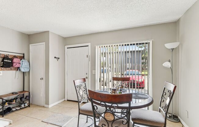 2 beds, 1.5 baths, 1,150 sqft, $1,200, Unit 20-051B