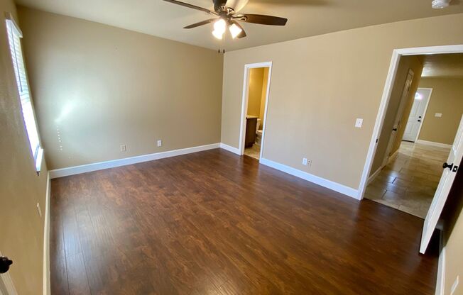 2 beds, 1.5 baths, $1,145, Unit 154 Northaven Street