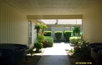 2 beds, 2 baths, $1,925, Unit B