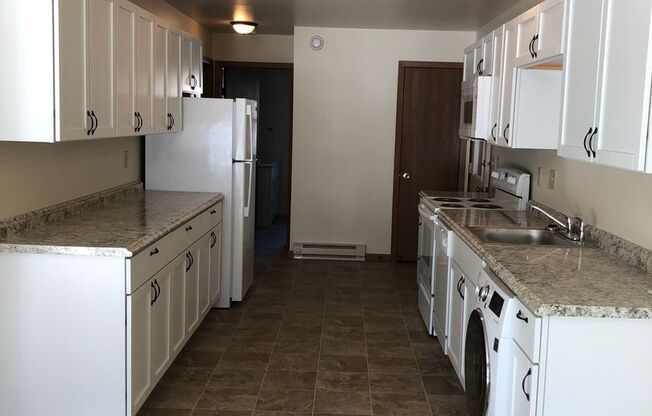 2 beds, 1 bath, 1,001 sqft, $1,049.99, Unit 2641-07