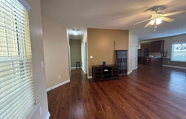 2 beds, 2 baths, $1,795