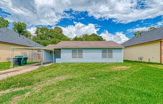 Affordable 3BD/2BA single-family house!