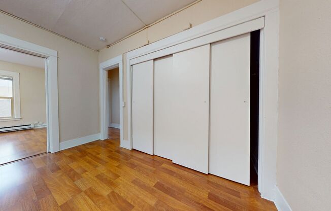 2 beds, 1 bath, $2,445, Unit 209