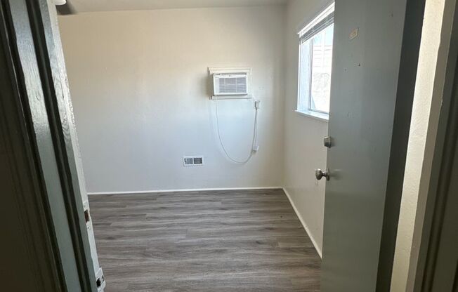 Studio, 1 bath, 160 sqft, $1,450, Unit First Door on the Left