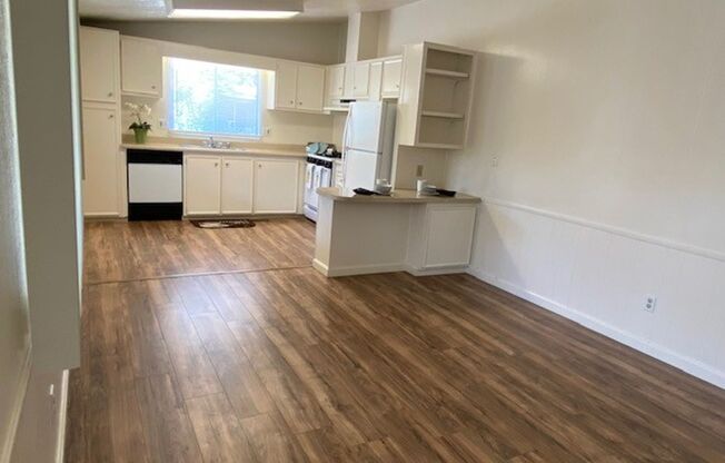 1 bed, 1 bath, 576 sqft, $2,399, Unit 60B