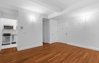 1 bed, 1 bath, $3,100, Unit 10I