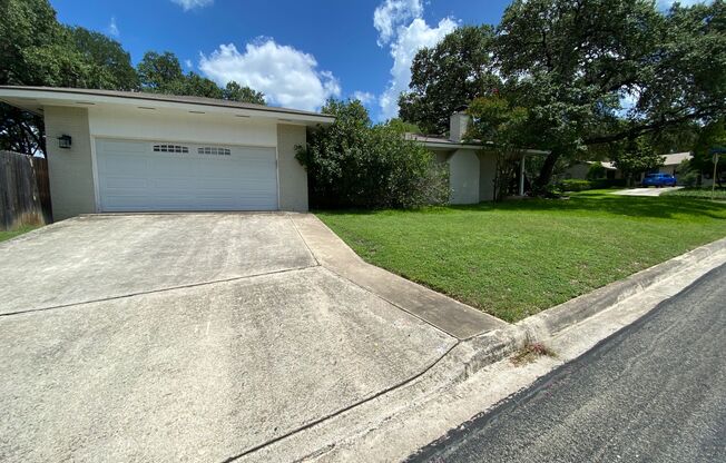 July Move-In Special - Fabulous 4/2 single story on large corner lot ~ great location!