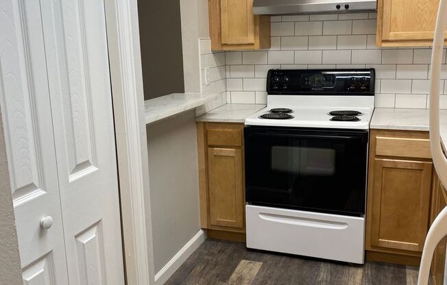 1 bed, 1 bath, 575 sqft, $1,595, Unit 1035-212