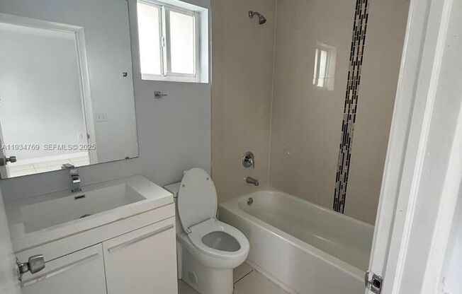 2121 NW 72ND ST MIAMI, FL 33147-6355