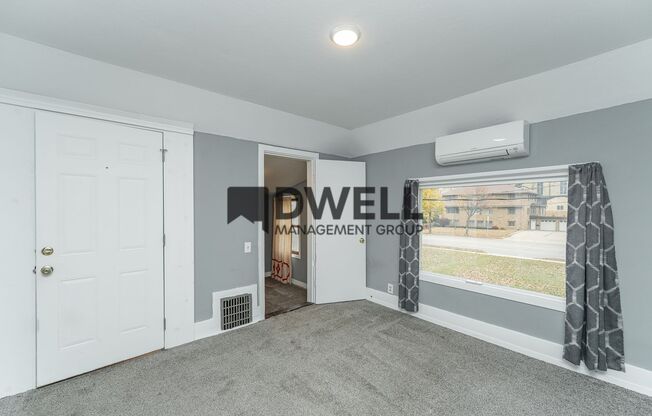 2 beds, 1 bath, 768 sqft, $1,050, Unit 2