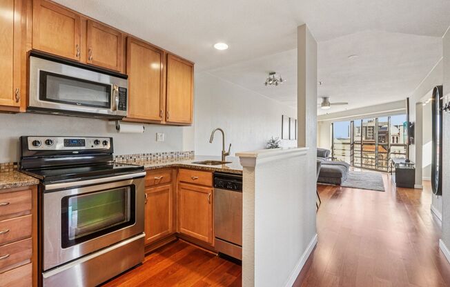 1 bed, 1 bath, $1,725, Unit # 405