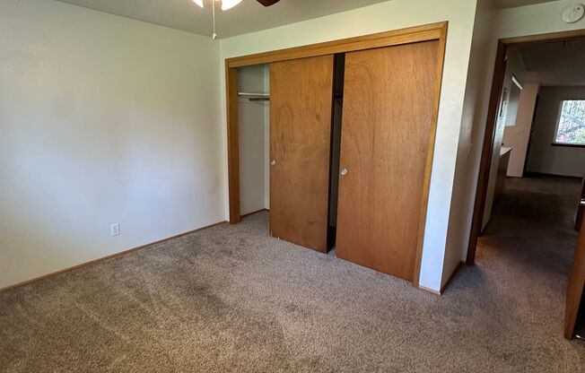 Holly St. - 401
