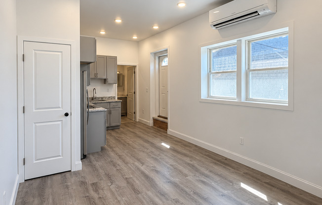 Everett Closing LLC