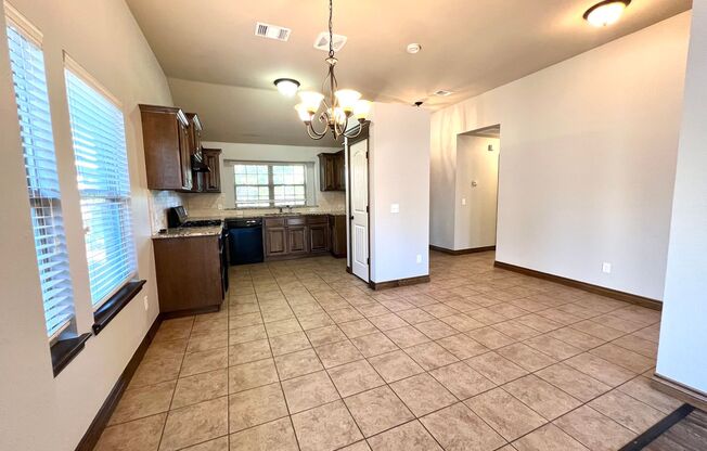 3 beds, 2 baths, $1,695