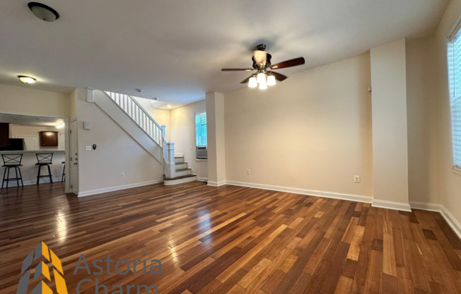 Live in Comfort: Spacious 3 Bedroom 2 Bathroom & Backyard Oasis