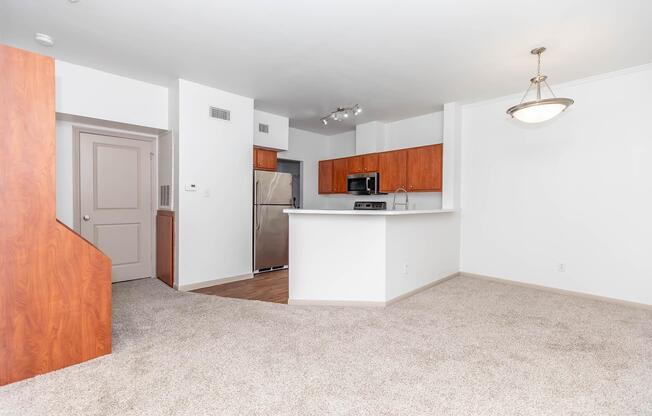 1 bed, 1 bath, 638 sqft, $1,149