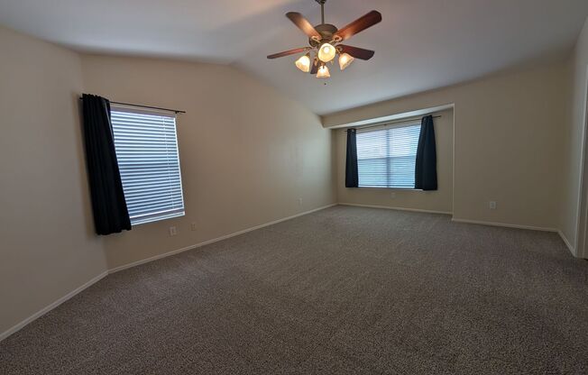 4 beds, 2.5 baths, $2,400