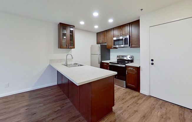 2 beds, 1 bath, 830 sqft, $2,550, Unit 419