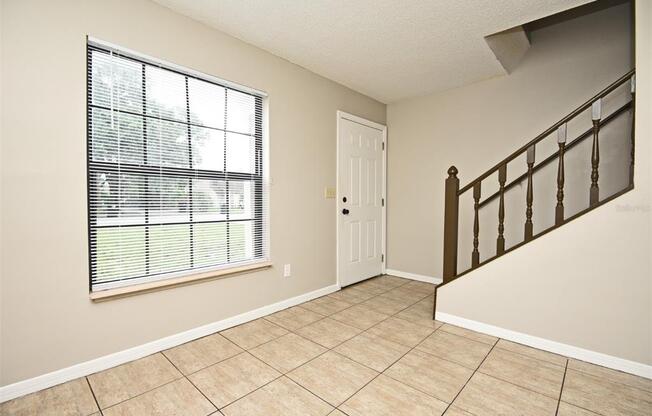 2726 GRAY FOX LN