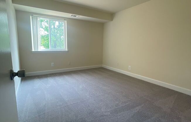 2 beds, 2 baths, 1,000 sqft, $1,950, Unit 14208 #A1