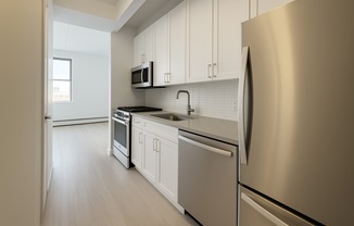 Studio, 1 bath, $3,325, Unit 11J