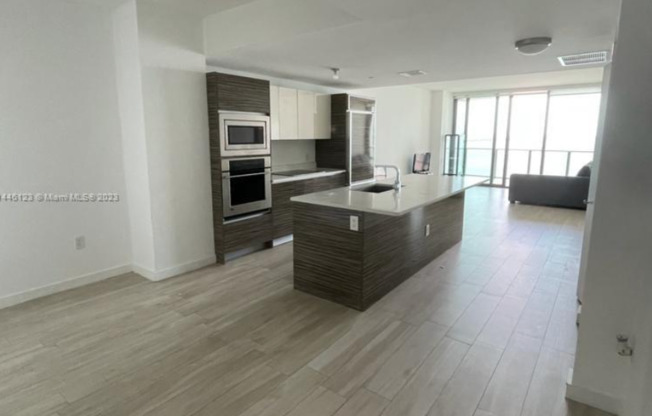2 beds, 2 baths, $4,650