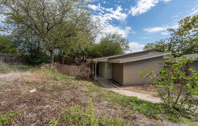 1922 Valley Hill Cir.
