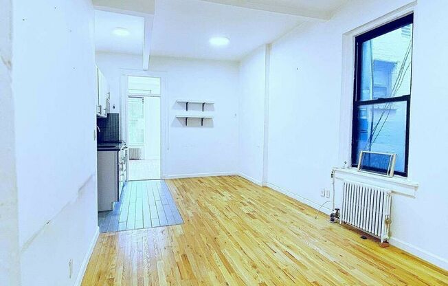 445 E 78 ST