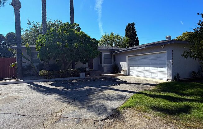 GORGEOUS 4BED/2BTH SINGLE FAMILY HOME IN QUIET AREA OF GRANADA HILLS
