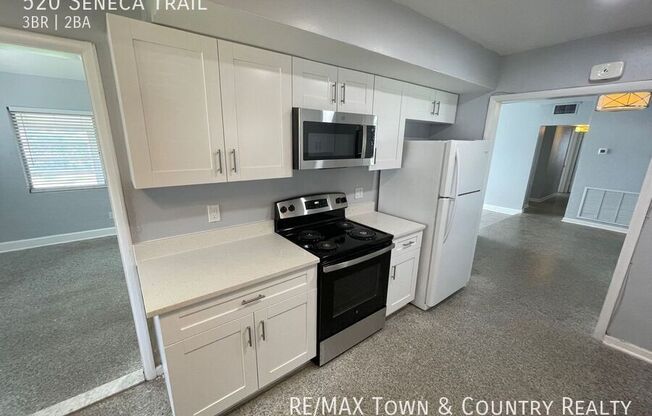 520 SENECA TRL