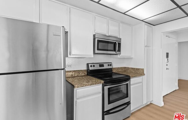 2 beds, 2 baths, 1,340 sqft, $4,500, Unit 603