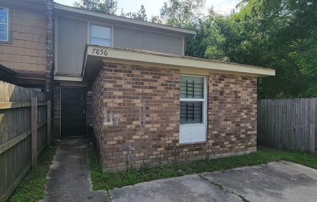 Newly Renovated 3 bedroom 2 bath town home