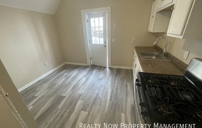1890 W 54th St Upstairs