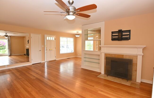 Charming home in Burbank Neighborhood- 3 bed/ 1 bath - 470 MacArthur Ave San Jose, CA 95128