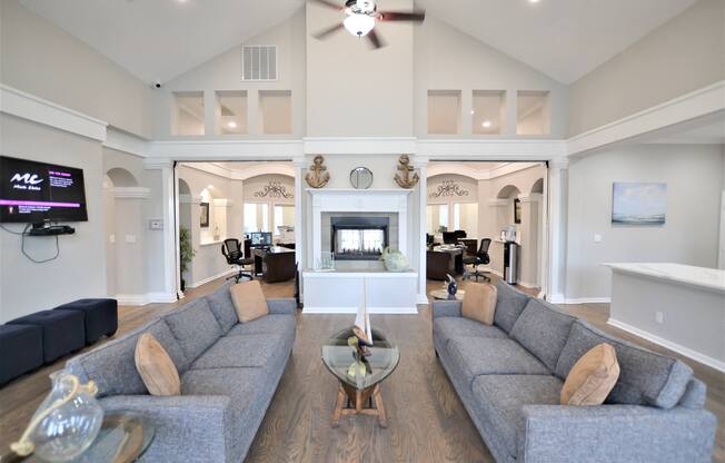 Resident lounge at The Legends at Eagle Mountain Lake, Fort Worth