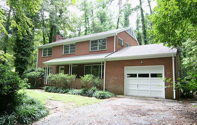 Charming 4BR, 2.5BA Durham Home Minutes from Duke University!