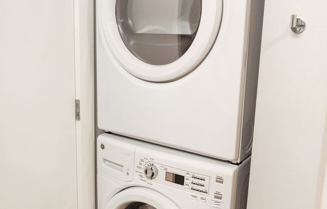 Studio, 1 bath, 460 sqft, $1,795, Unit 211