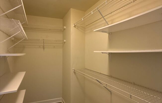 2 beds, 1 bath, $1,750, Unit # 409