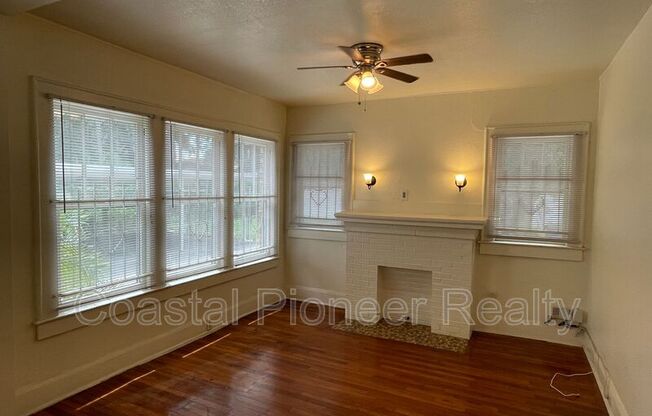4015 SEMINOLE AVE