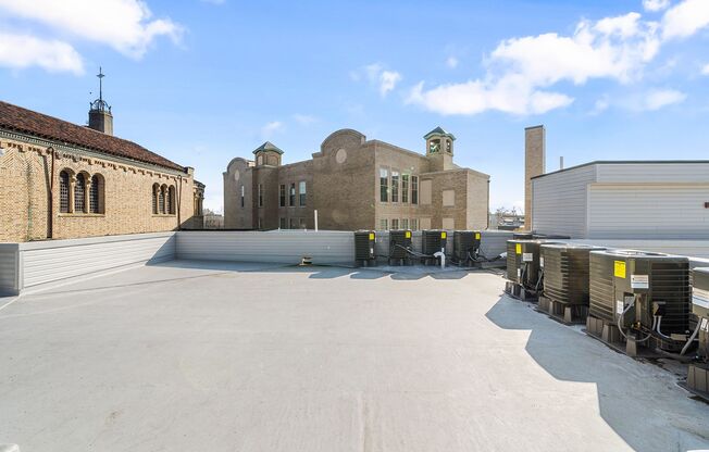 Gorgeous New Diamond St Construction Boasting Luxury Finishes