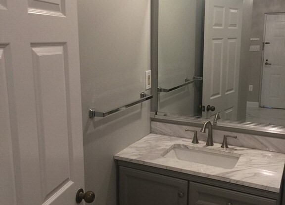 1 bed, 1 bath, 800 sqft, $3,950, Unit 1F