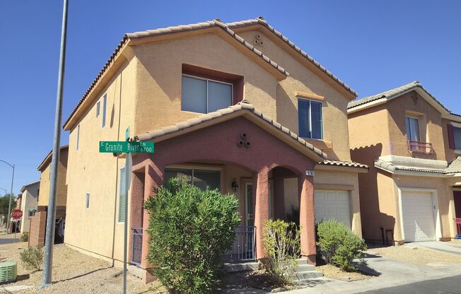 Spacious 4-Bedroom in Gated Copper Creek with Community Pool, Fitness Room & Playground