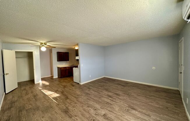 Cottonwood Apartments