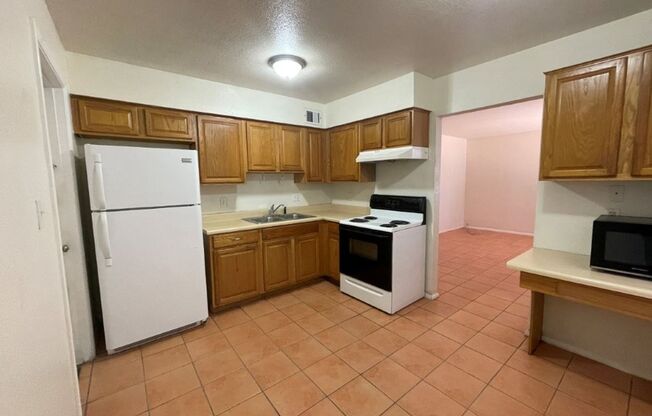 1625 W. Peoria Ave