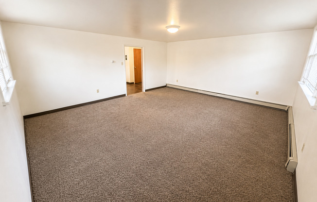 1 bed, 1 bath, $1,100, Unit 19.5