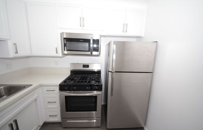 Studio, 1 bath, $2,095, Unit 35-337