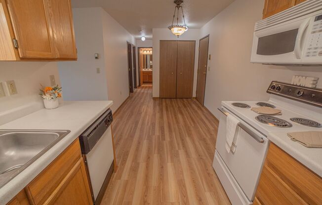 2 beds, 1 bath, 760 sqft, $795, Unit 3120-304